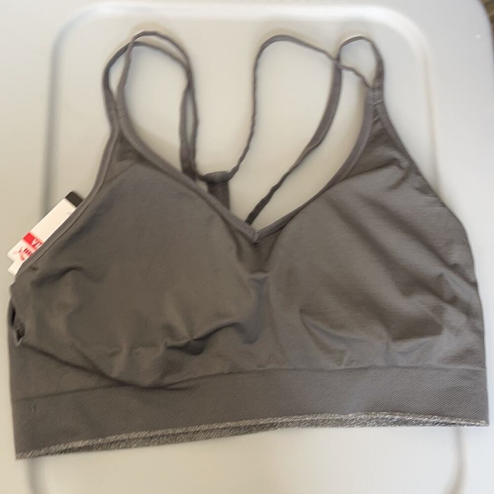 0261 New Women's Puma Gray Sports Bra - Picture 7 of 8